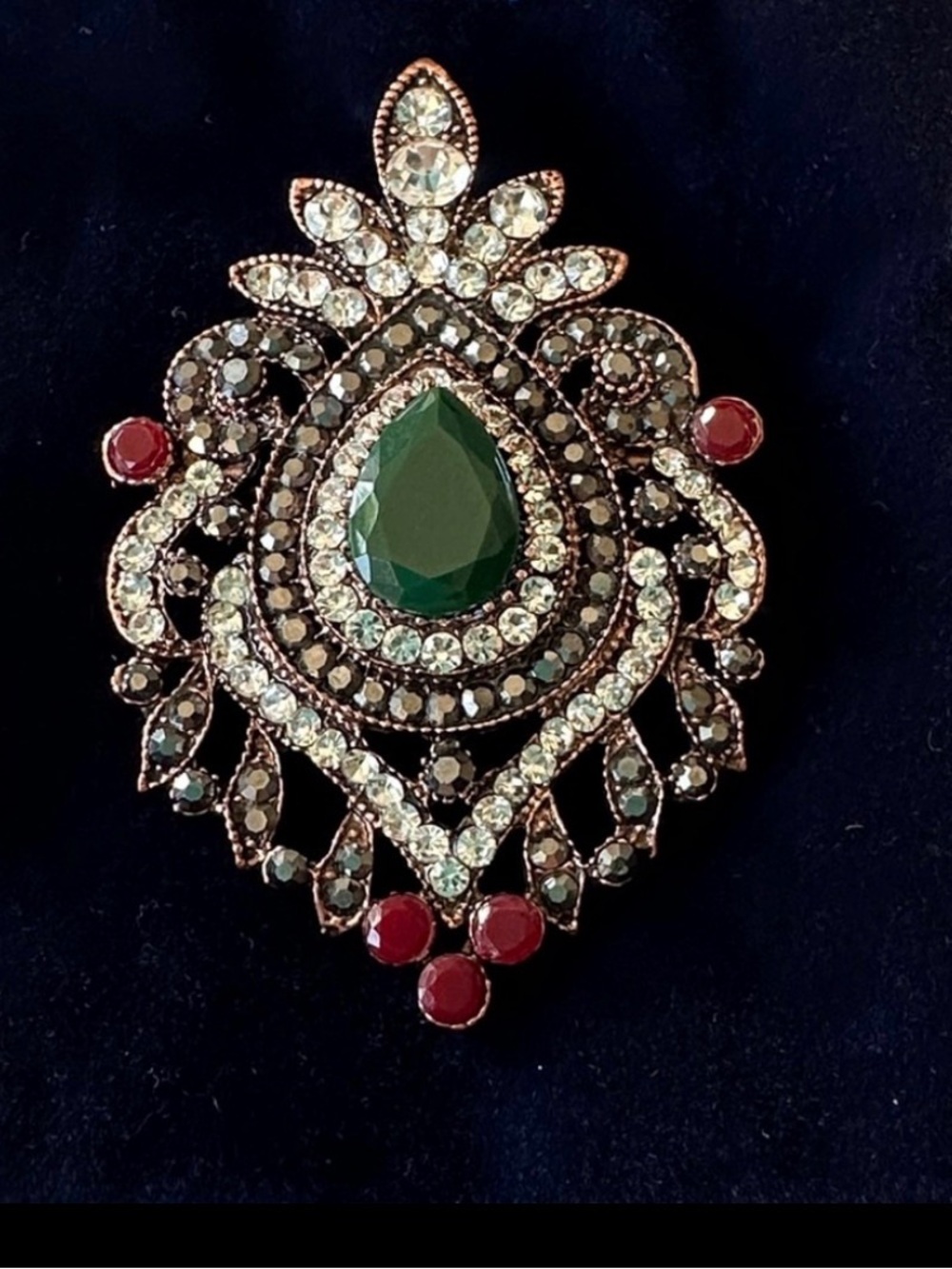 Vintage-Inspired Green Teardrop Crystal Brooch with Red Accents